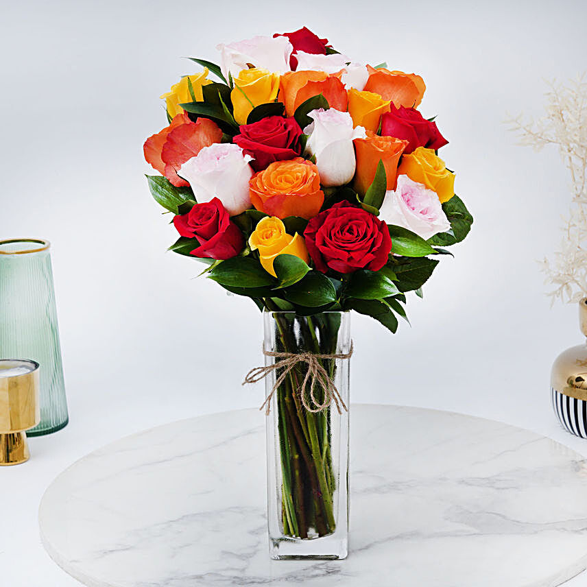 Vase Of Vivid Roses:Birthday Flower Delivery in UAE