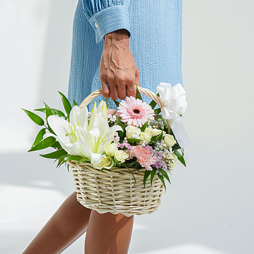 Basket Arrangement Of Gorgeous Flowers:Birthday Flower Delivery in UAE