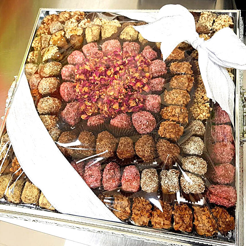 ramadan dates tray
