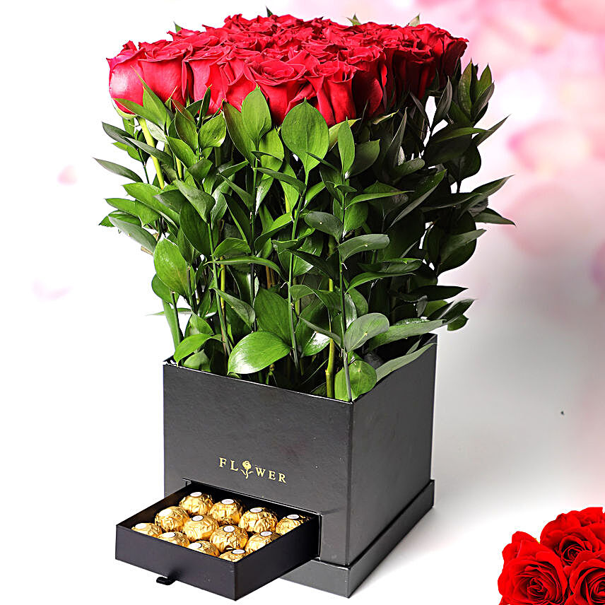 Petals and Blooms:Send Kiss Day Gifts to UAE