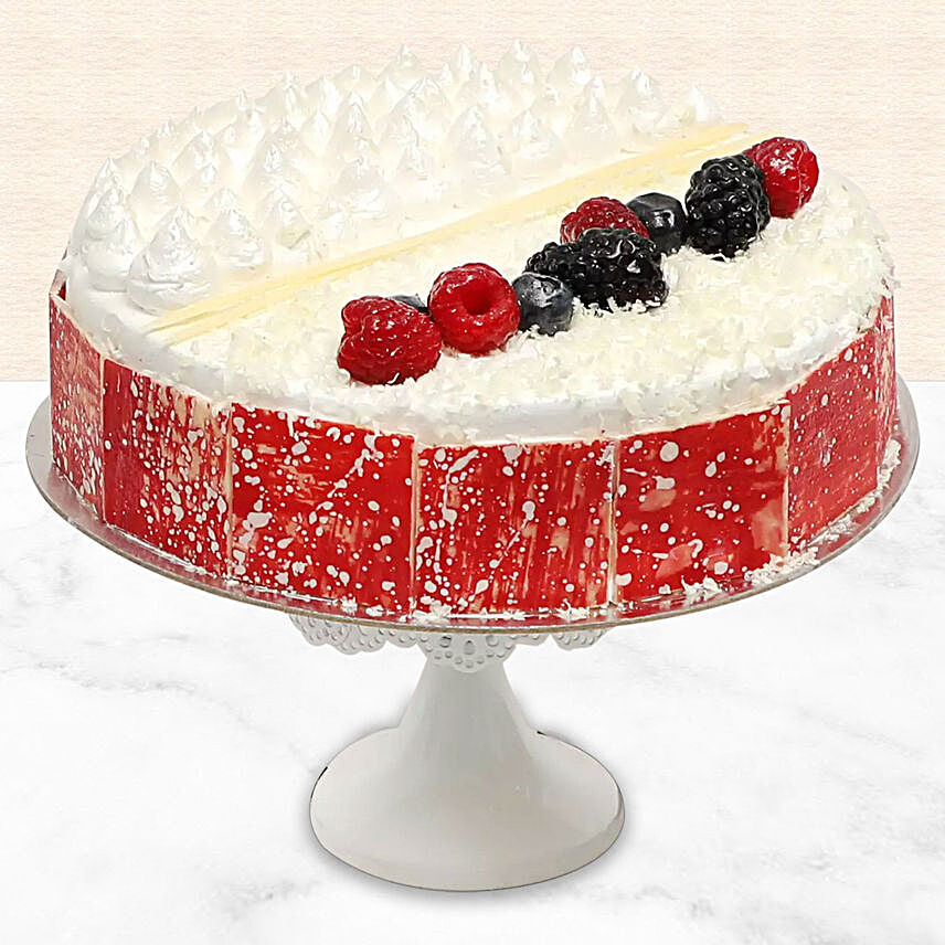 Creamy Vanilla Cake:Send Eid Cakes to UAE