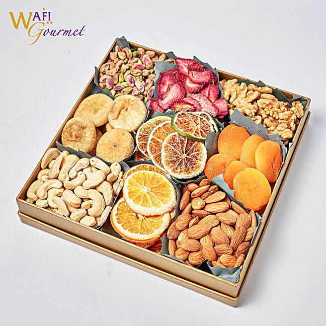 Box of Natural Dried and Dry Fruits uae Gift Box of Natural Dried and