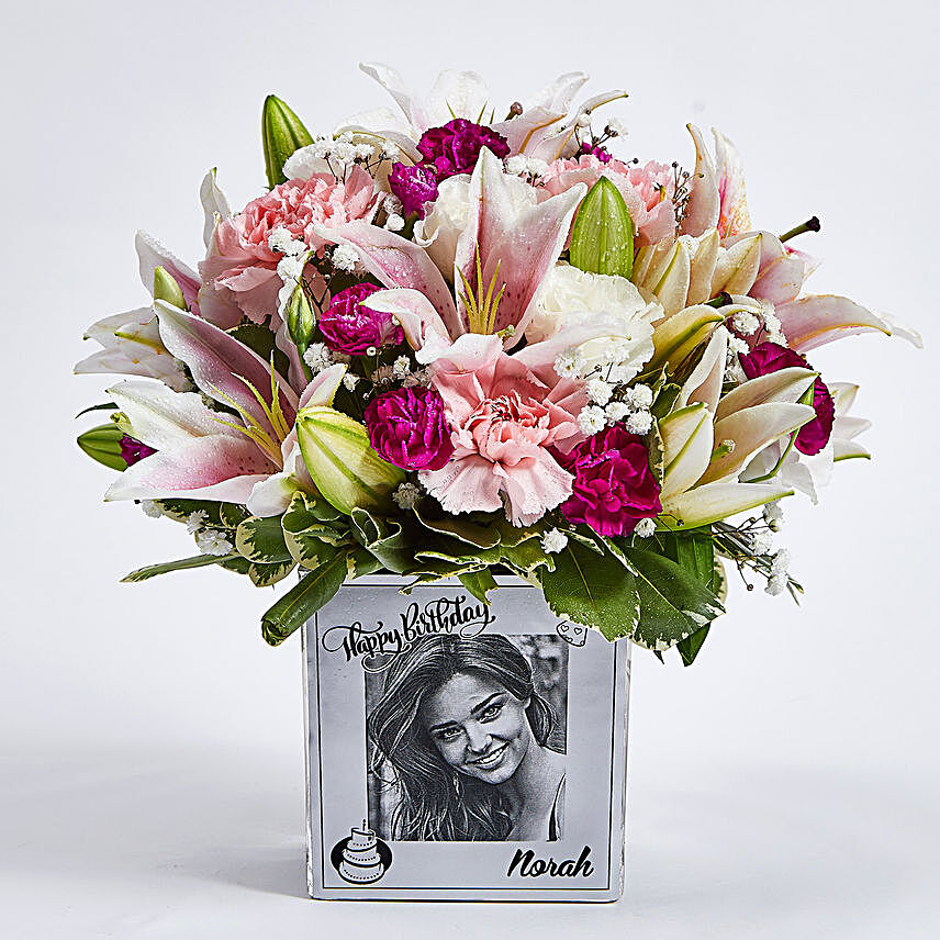 Personalised Vase Birthday Flowers:Send Gifts to Dubai