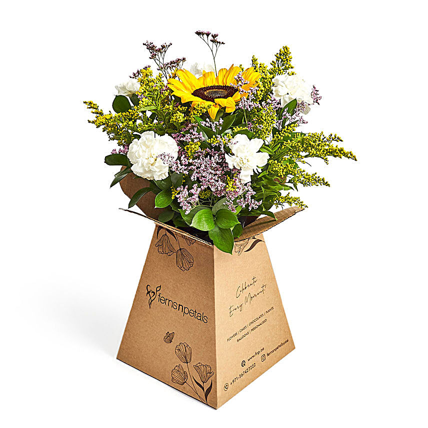 Sunshine love:Send mixed Flowers to UAE