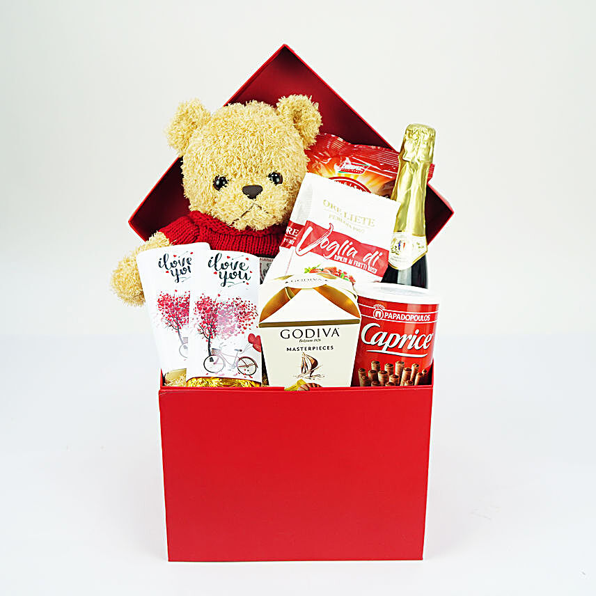 Box of Love:Valentines Day Gifts For Him in UAE
