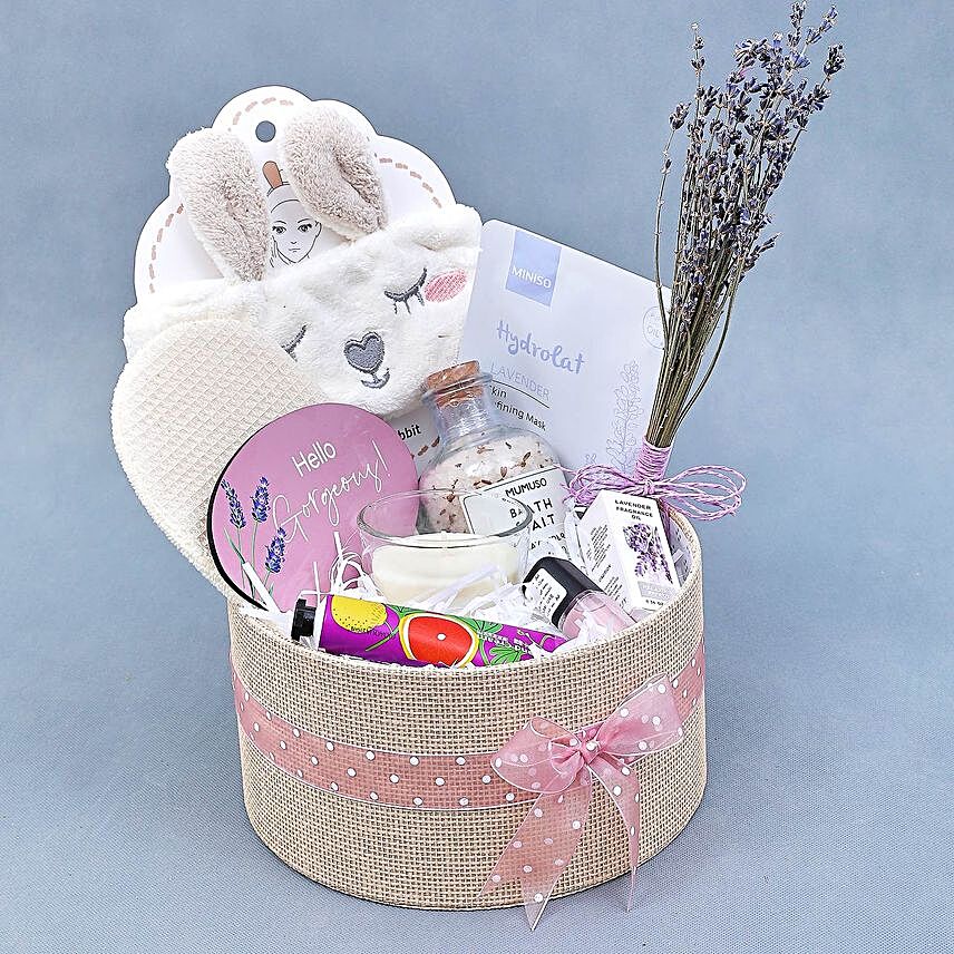 Hello Gorgeous Gift Basket:Rakhi Gifts for Sister in UAE