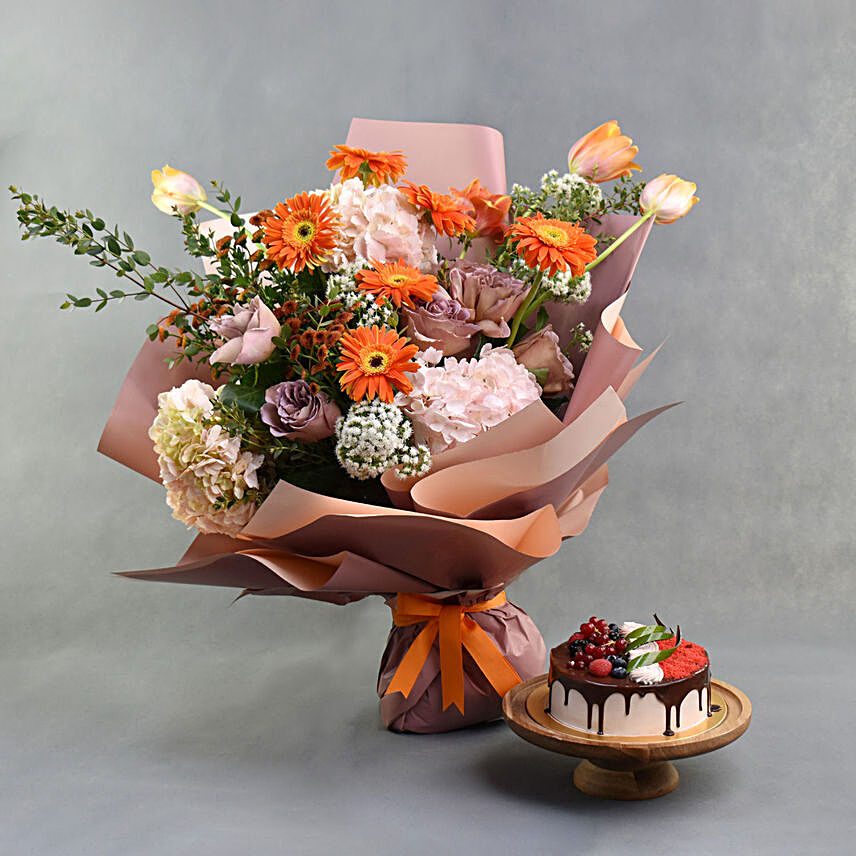 Amber Awe Flowers With Cake