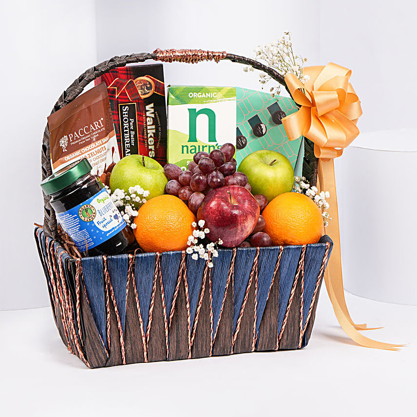 Fruits and Snacks Hamper:Birthday Gift Hampers to UAE
