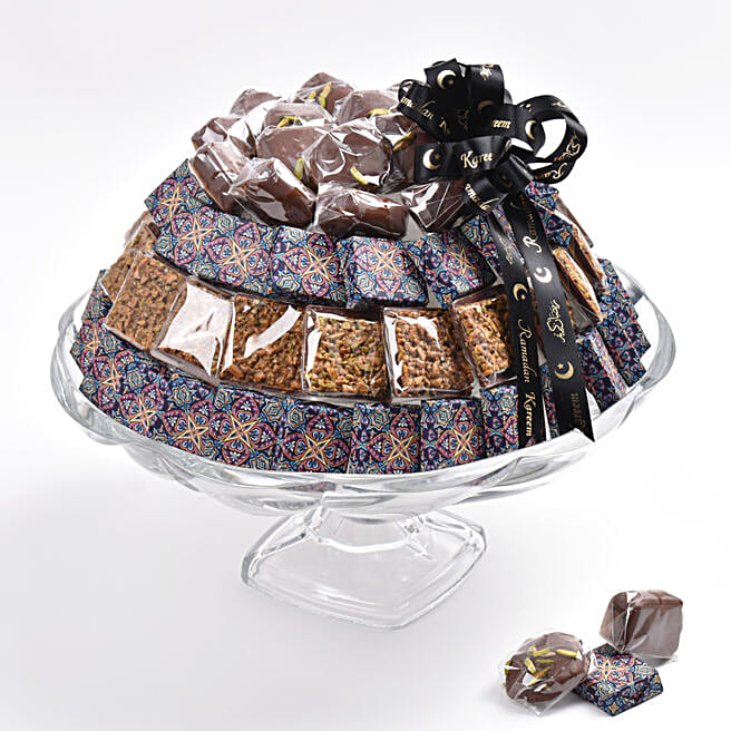 Sweet Sensation Arrangement uae | Gift Sweet Sensation Arrangement- FNP