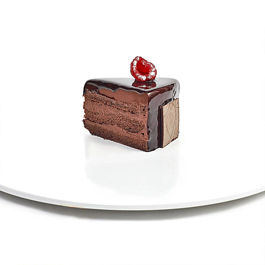 Eggless Chocolate Truffle Cake 500gm