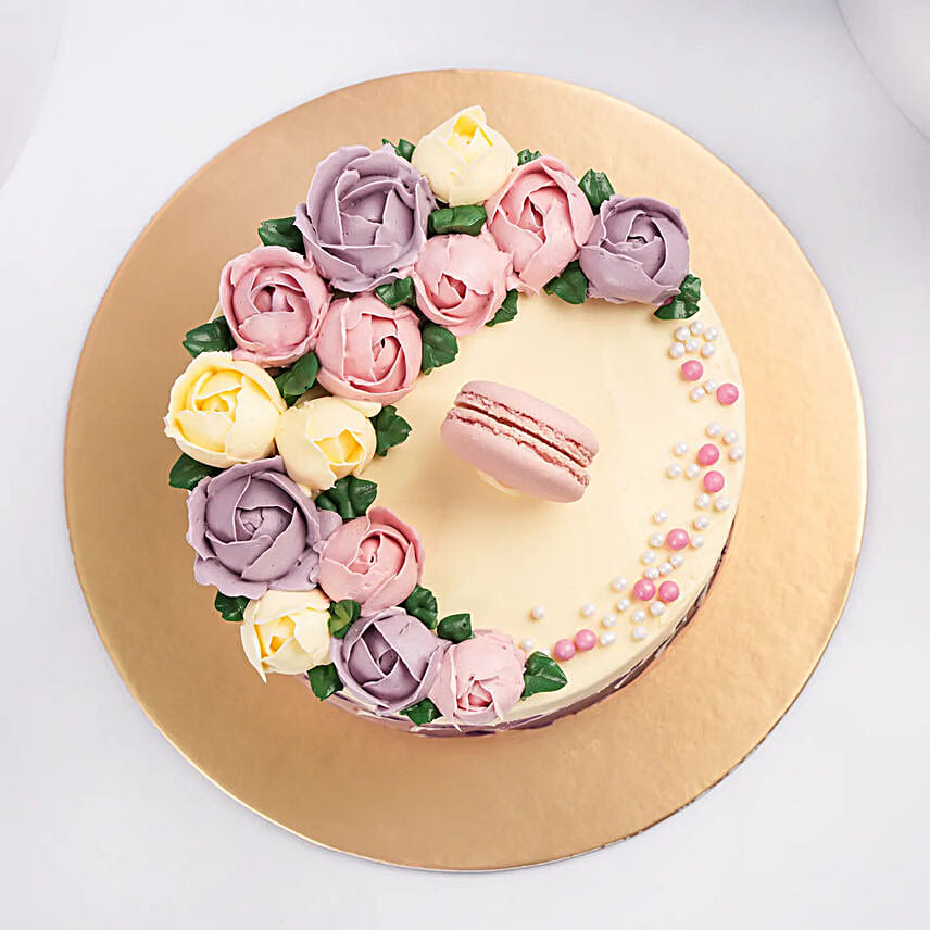 Flowers and Macaroon Chocolate Cake