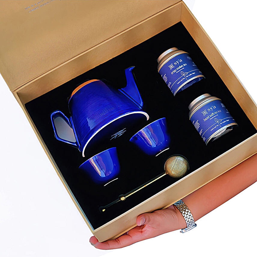 Aura Tea Set