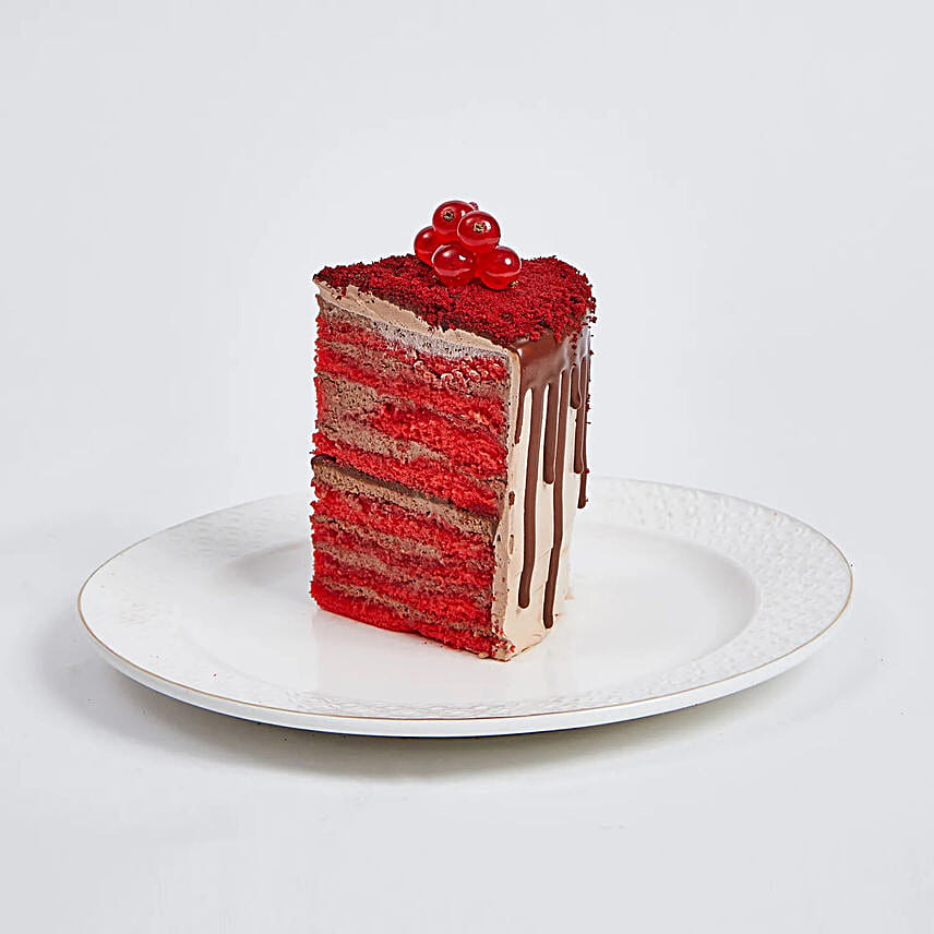 Chocolaty Red Velvet Eggless Cake 8 Portion