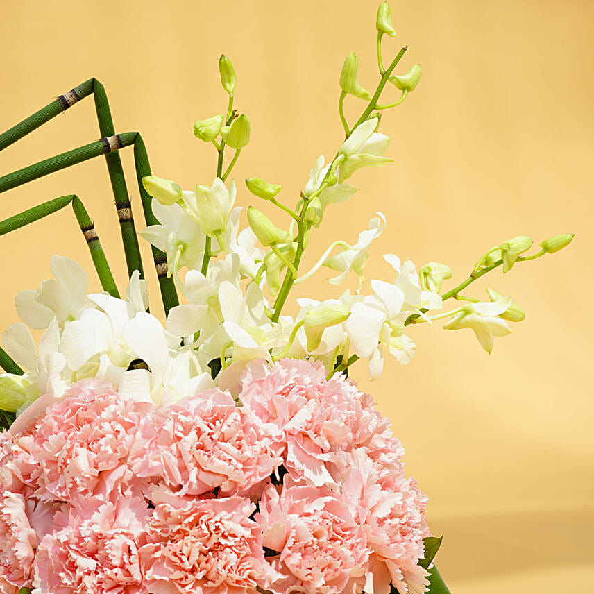 Exquisite Mixed Flowers Vase Arrangement