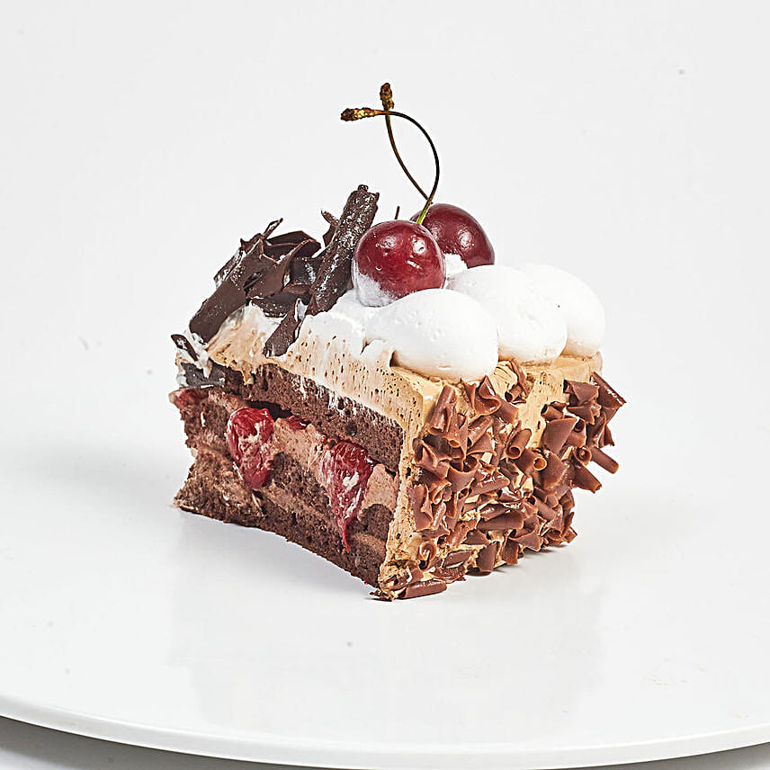 Four Portion Blackforest Cake