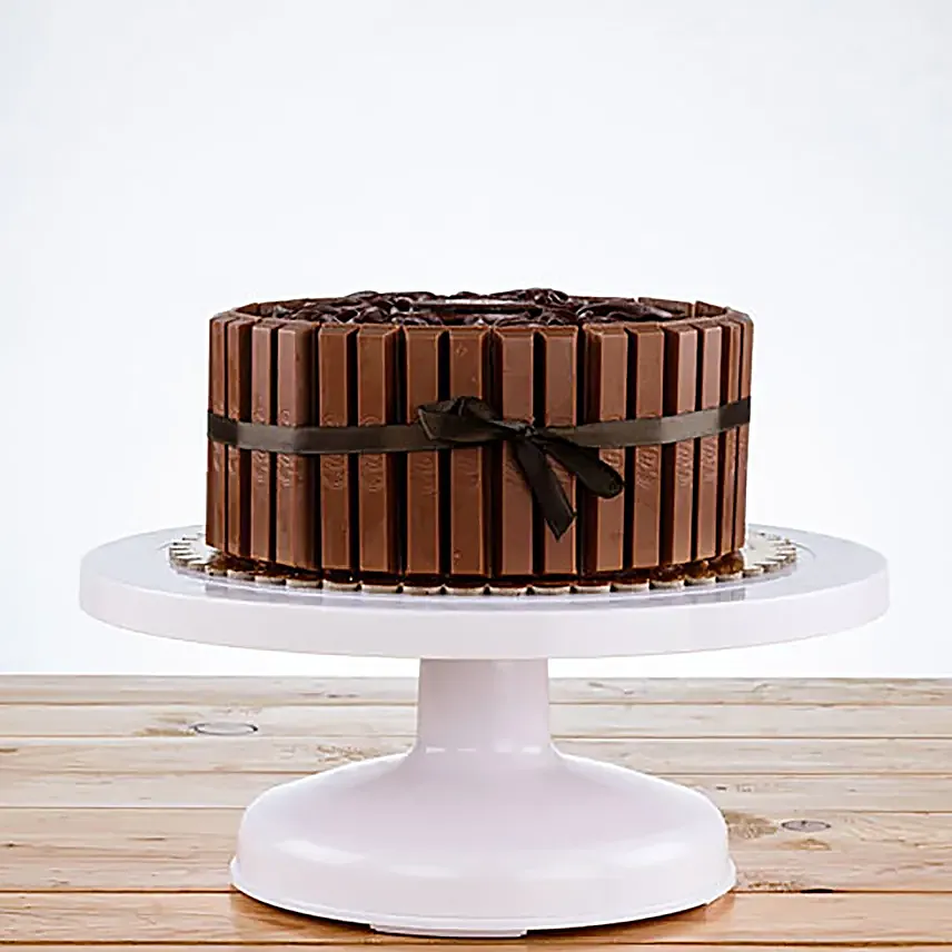 KitKat Chocolate Cake
