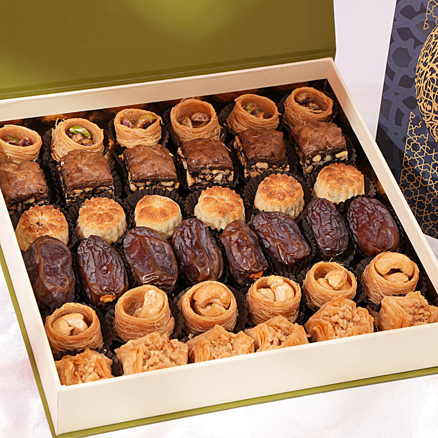 Premium Arabic Sweets Box