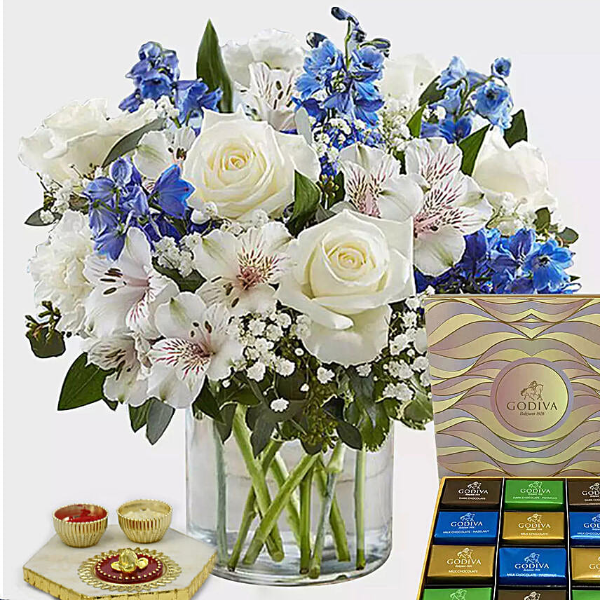 Royal Blooms With Rakhi Combo