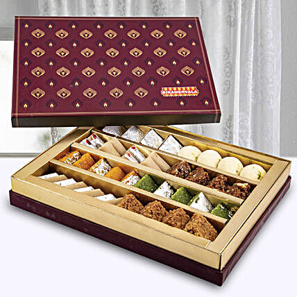 Super Mix Sweets Box:Sweet Delivery in UAE