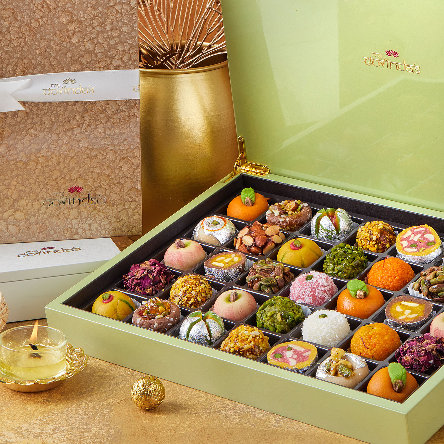 【限定】vimbeauty anniversary box pearl box Luxury Pearl Exclusive Sweet Box 35 Pcs uae | Gift Luxury