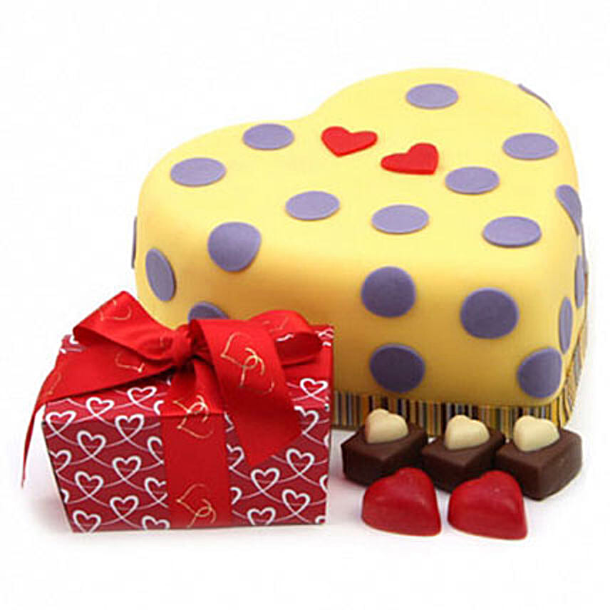 Hearts And Dots Cake Gift