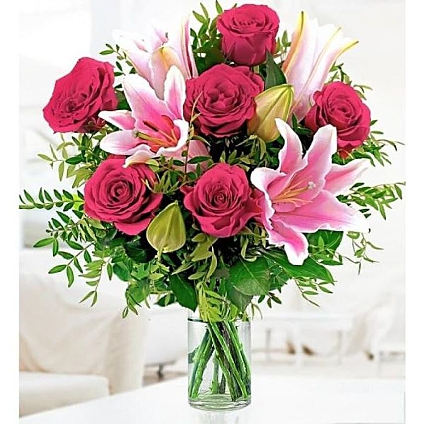 Pink Lilies And Rose Bouquet:Roses