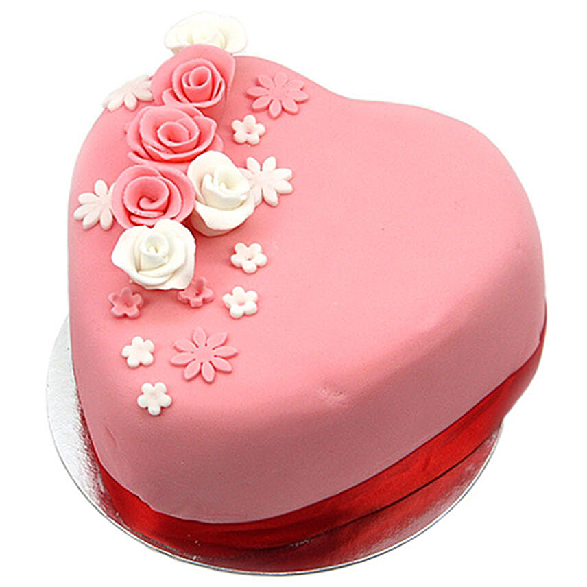 Soothing Roses Topped Heart Cake:Send Personalised Gifts to UK