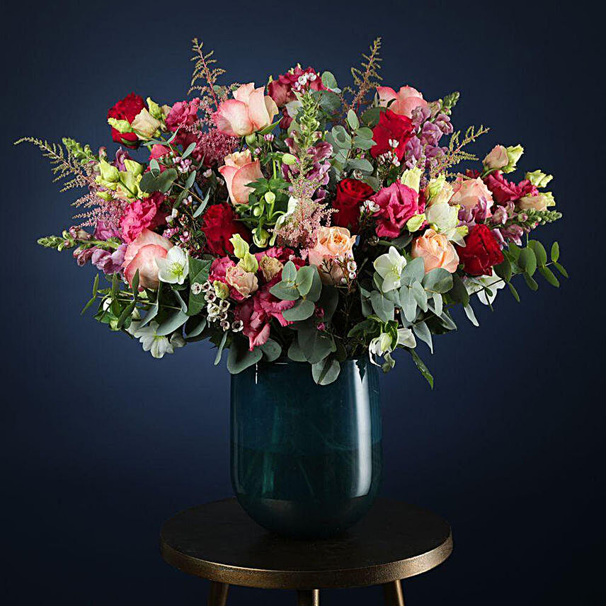 Amore Floral Bouquet:Send Flower Bouquet to UK