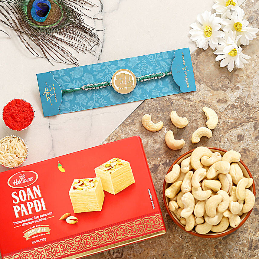 Hulk Kids Rakhi With Soanpapdi And Cashew