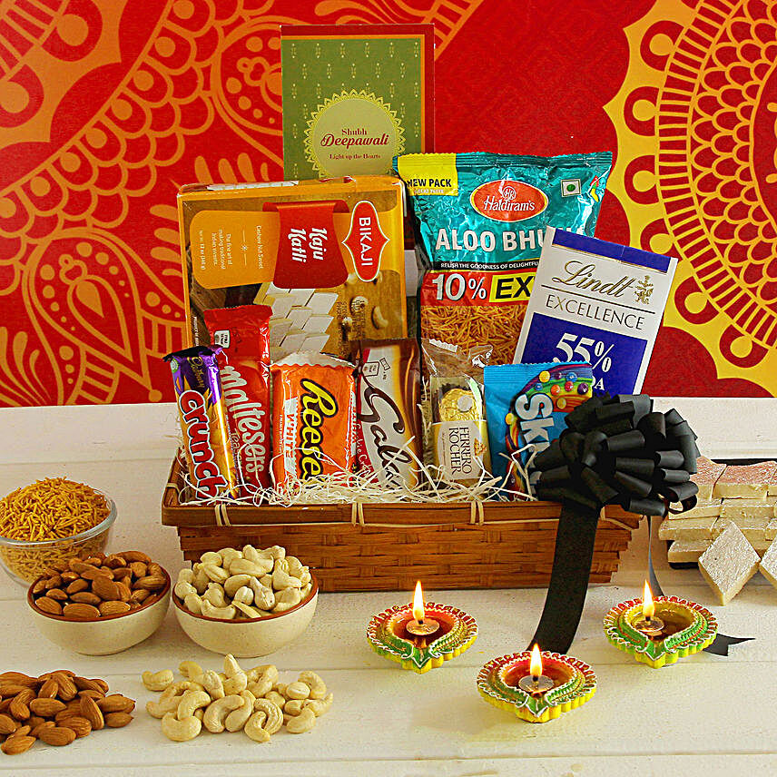 Diwali Greetings Traditional Treats Hamper:Send Diwali Gifts to UK