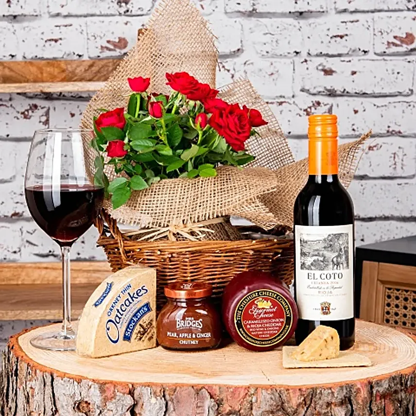Rose and Rioja Gift Hamper:Gift Combos to UK