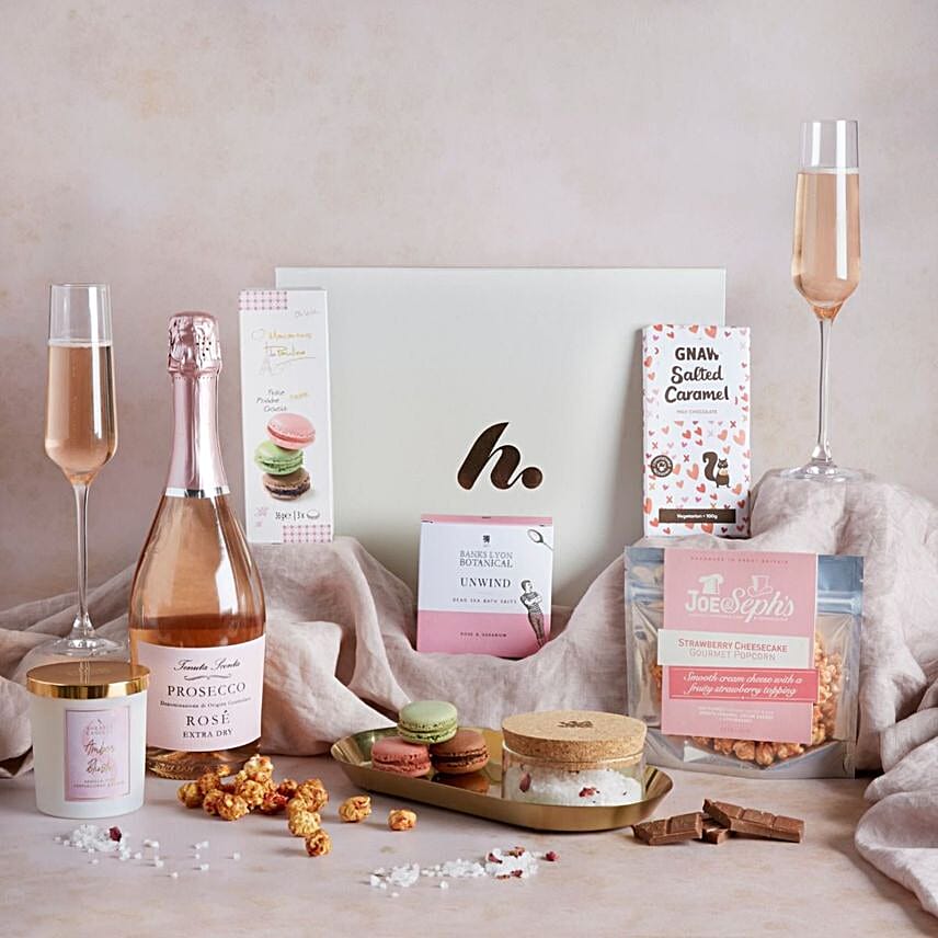 Sparkling Wine And Tasty Treats Hamper