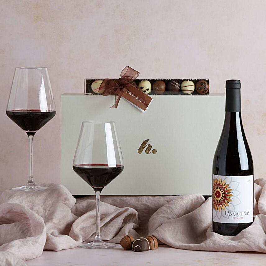 Red Wine And Chocolate Hamper:Romantic Gifts to UK