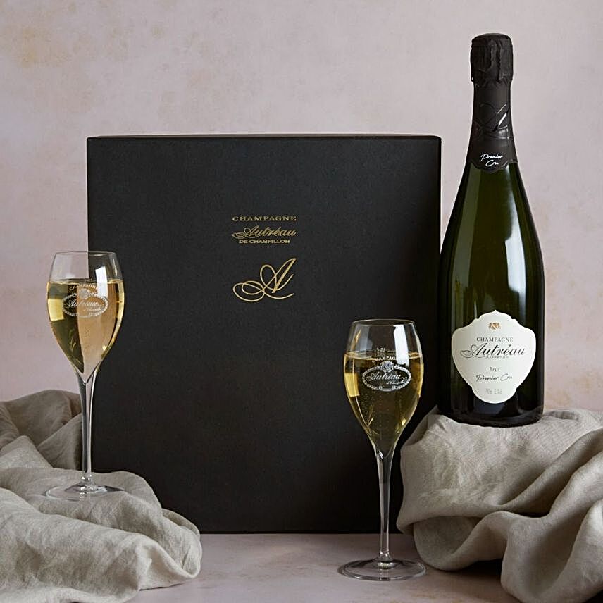 Champagne & Glasses Gift Hamper