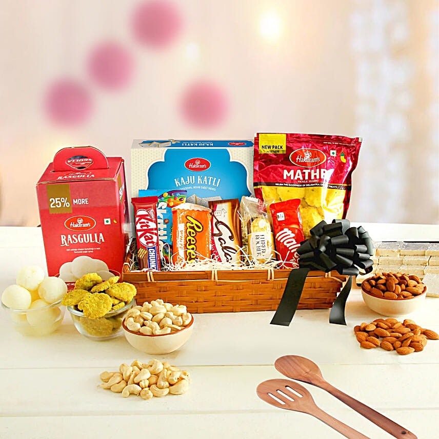 Choco Bliss Holiday Hamper