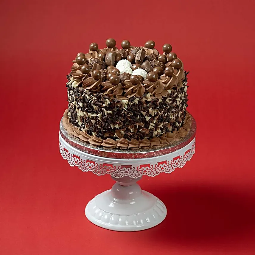 Chocolate Overload Crunch Cake