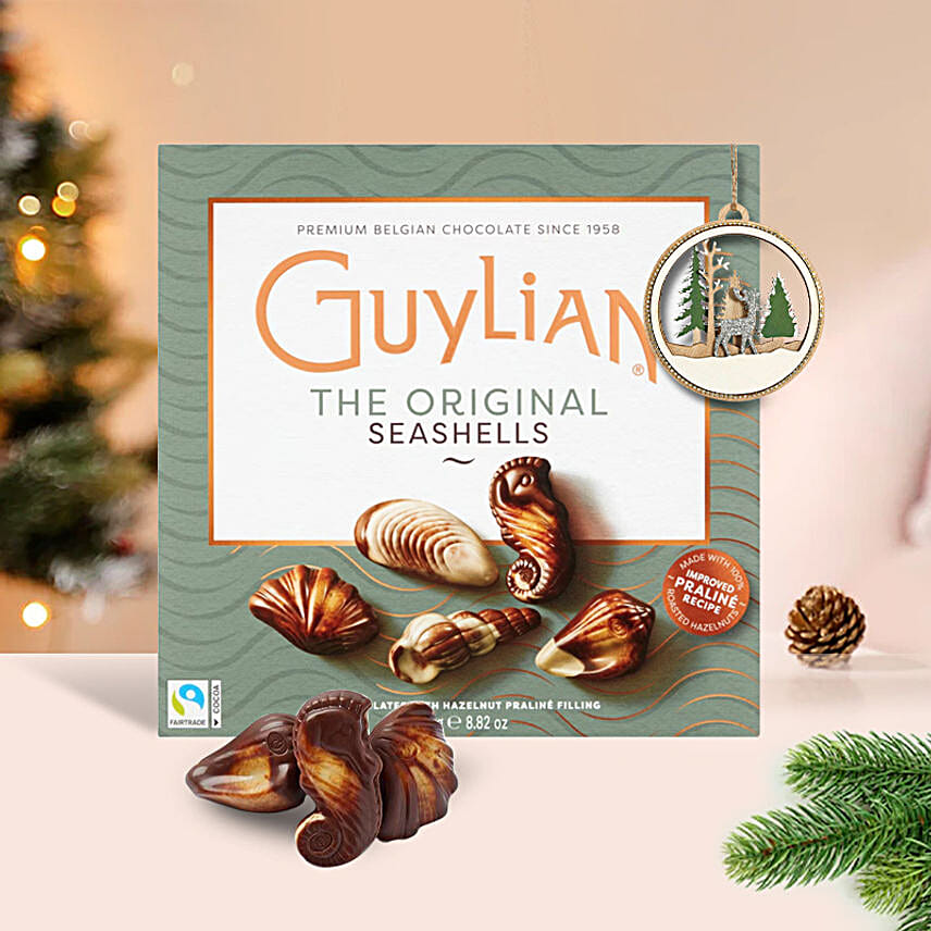 Christmas Charm N Treats