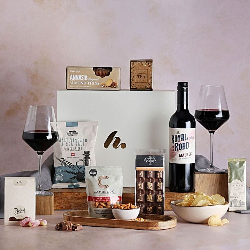 Classic Food And Wine Christmas Hamper