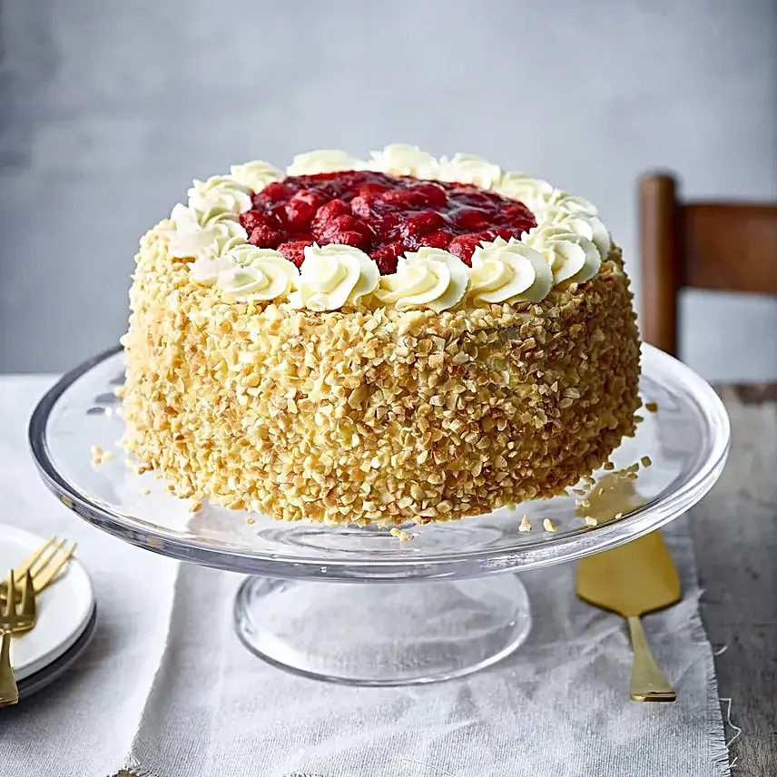 Classic Strawberry Gateau