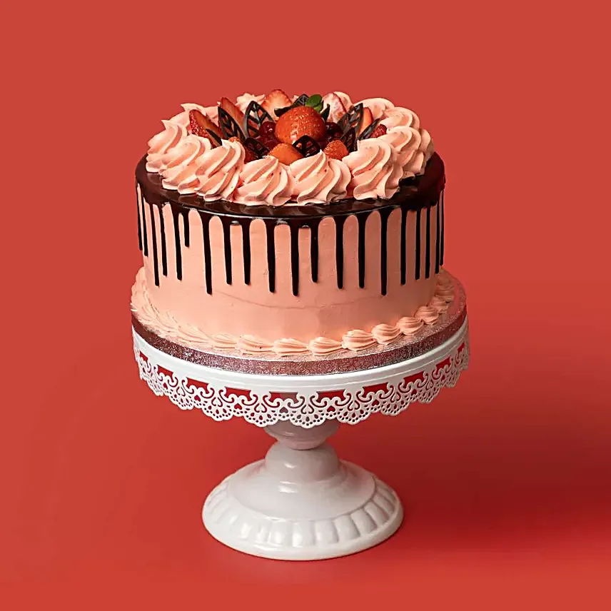 Strawberry Bliss Pretty Cake