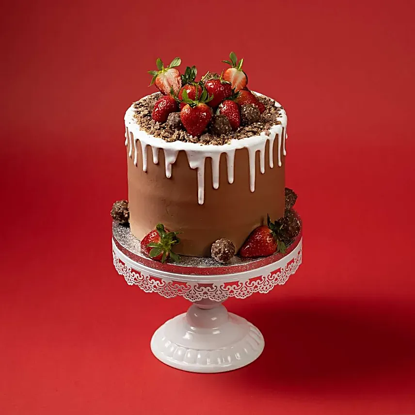 Strawberry & Ferrero Luscious Cake