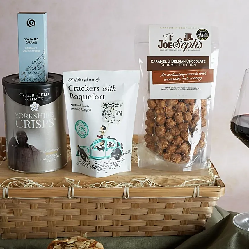 Wine And Gourmet Snacks Hamper