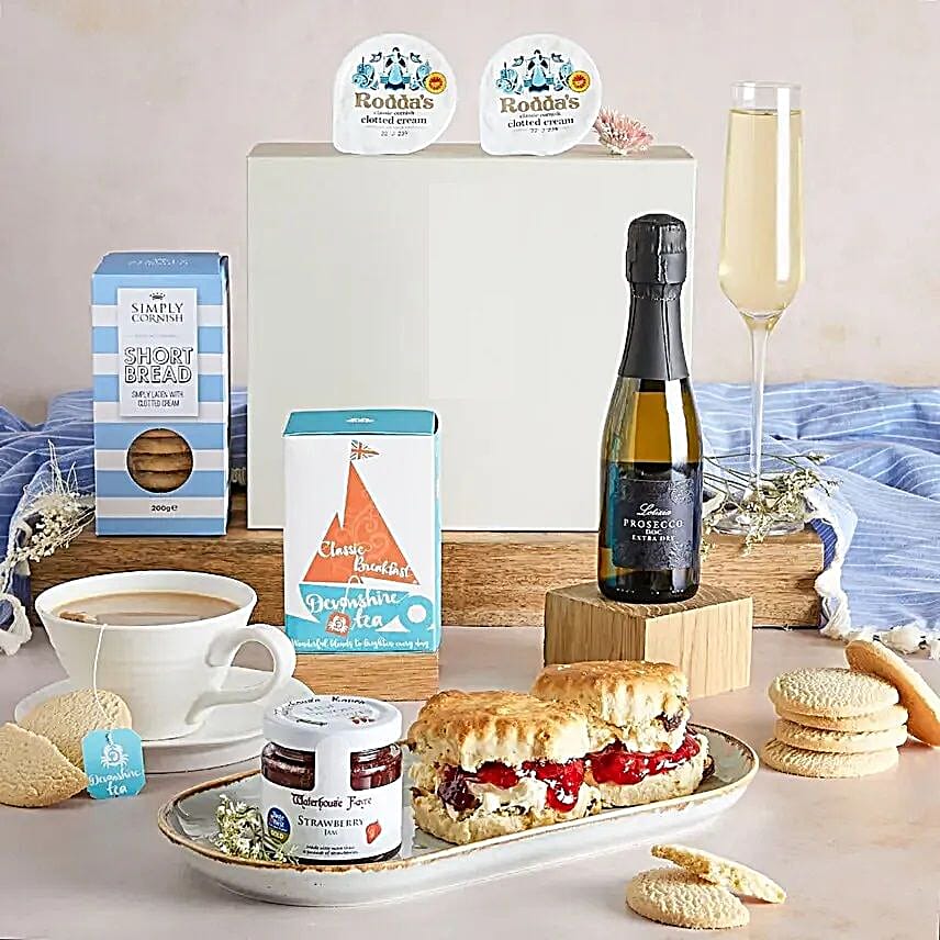 Wine And Tasty Munchies Hamper