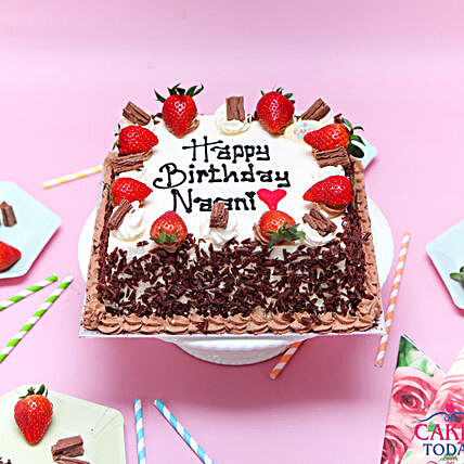 Chocolate Vanilla Strawberry Cake