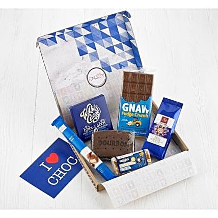 Chocolate Lovers Hamper:Send Chocolate Basket to UK