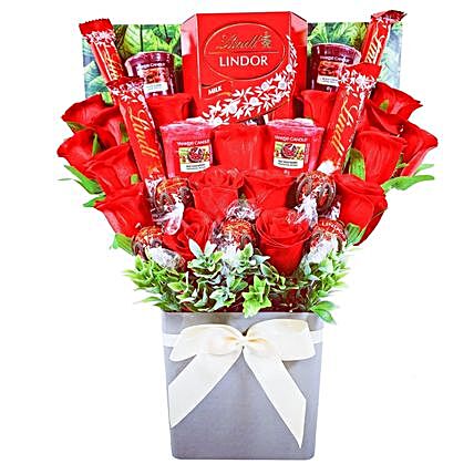 Yankee Candle And Red Rose Chocolate Bouquet