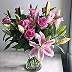 Refined Lovebouquet Of Lilies And Roses