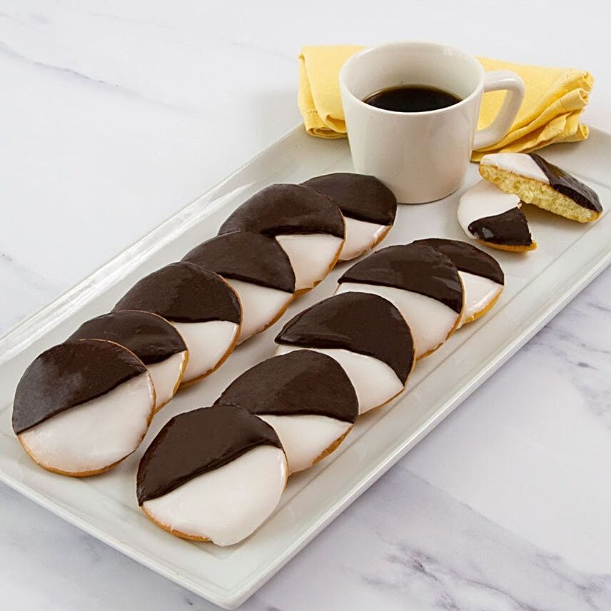 One Dozen Black And White Cookies:Patisserie to USA