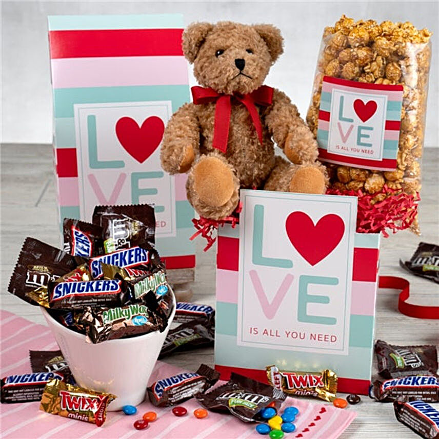 Valentines Day Chocolate And Teddy Gift Box:Send Valentines Day Gift Basket to USA