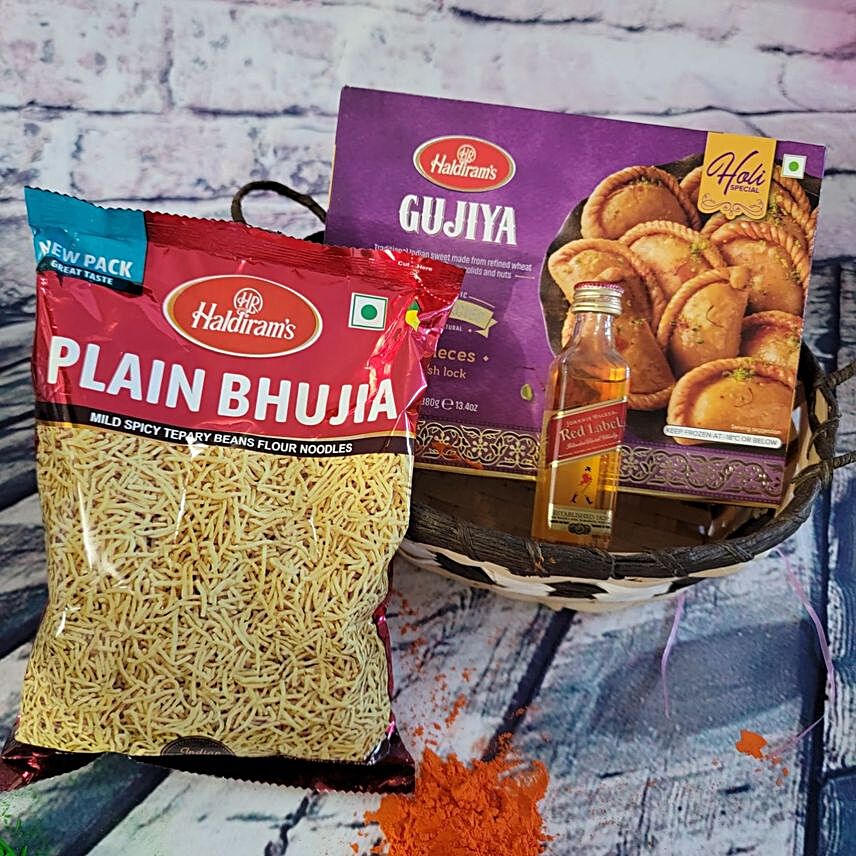 Happy Holi Sweet And Savoury Gift Combo:All Gifts USA